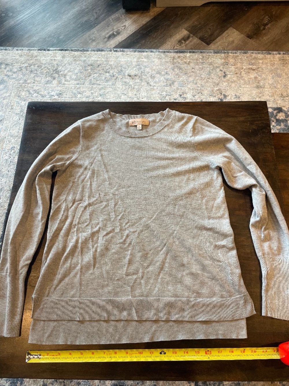 Philosophy Women’s Gray Sweater, Size Large